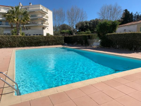 Studio de standing climatisé, avec piscine, proche de la mer